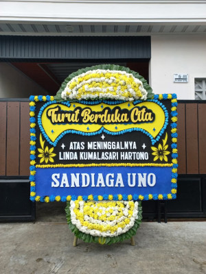 Papan Bunga Duka di Banyubiru